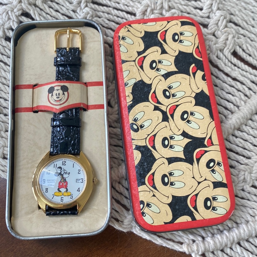 Mickey Mouse retro  Seiko quartz watch